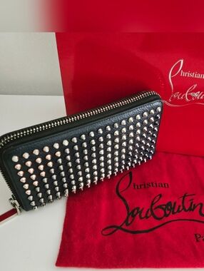 Authentic CHRISTIAN LOUBOUTIN Black Spike Wallet Panettone Full Set Bag Dust Bag